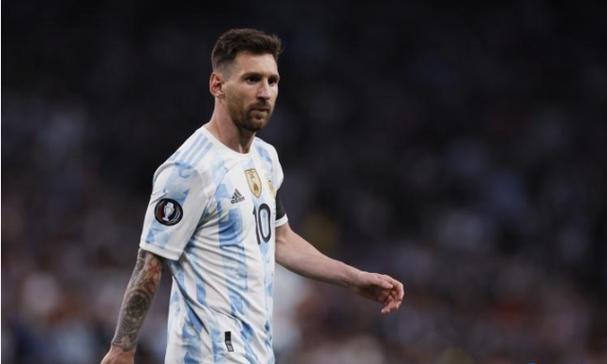 最喜欢挖其他学校墙角的几所英国大学！